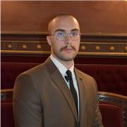 Etudiant de master 2 donne cours de droit privé.